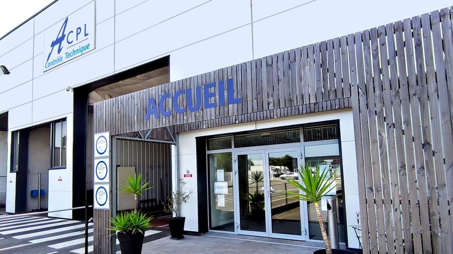 Entrée de l'accueil du centre ACPL