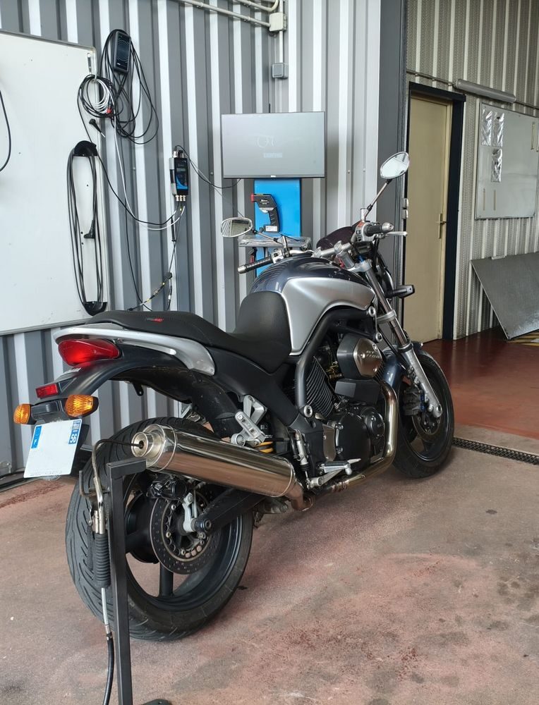 Moto en cours de contrôle technique